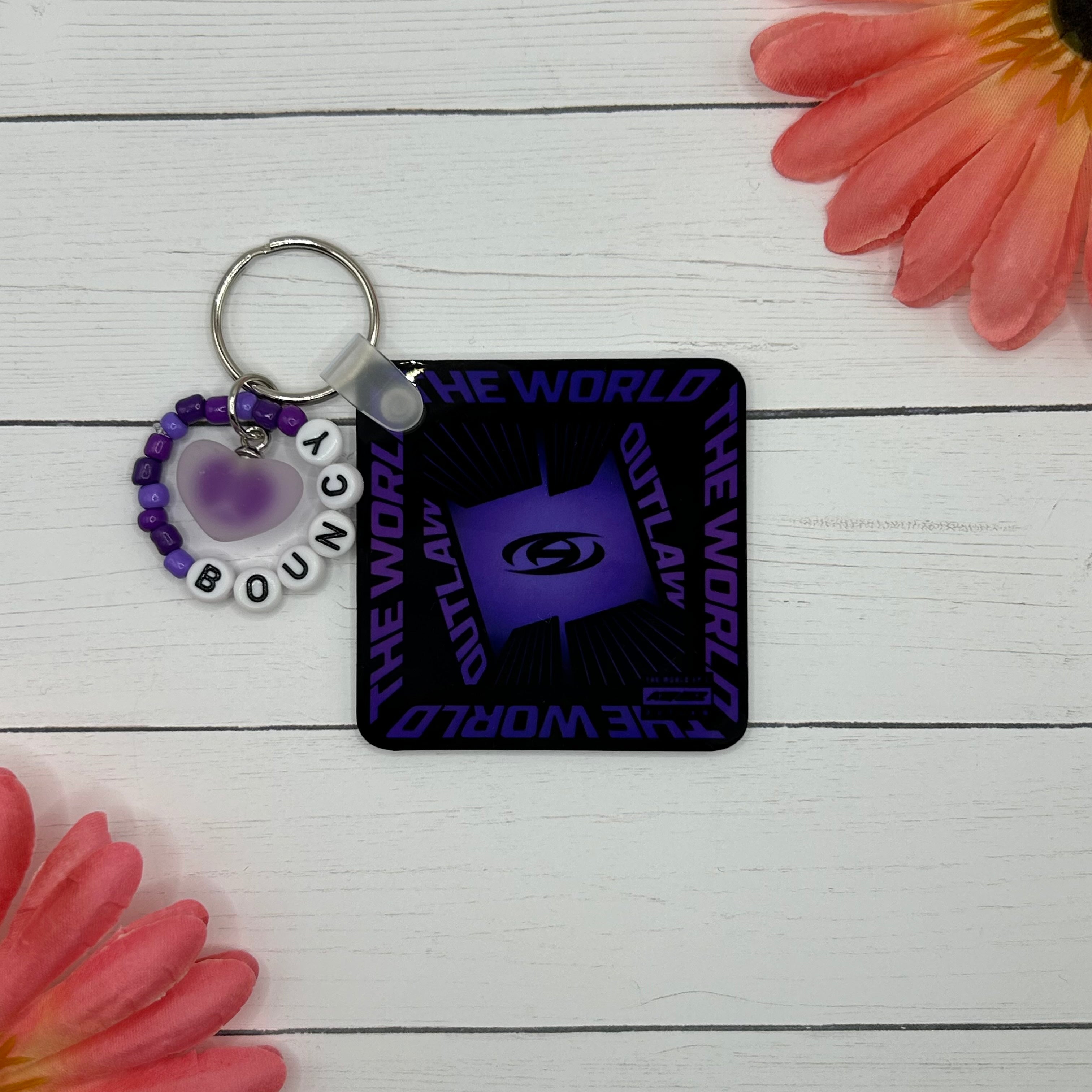 The World EP.2 Outlaw ATEEZ Album keychain ATINY, Bouncy